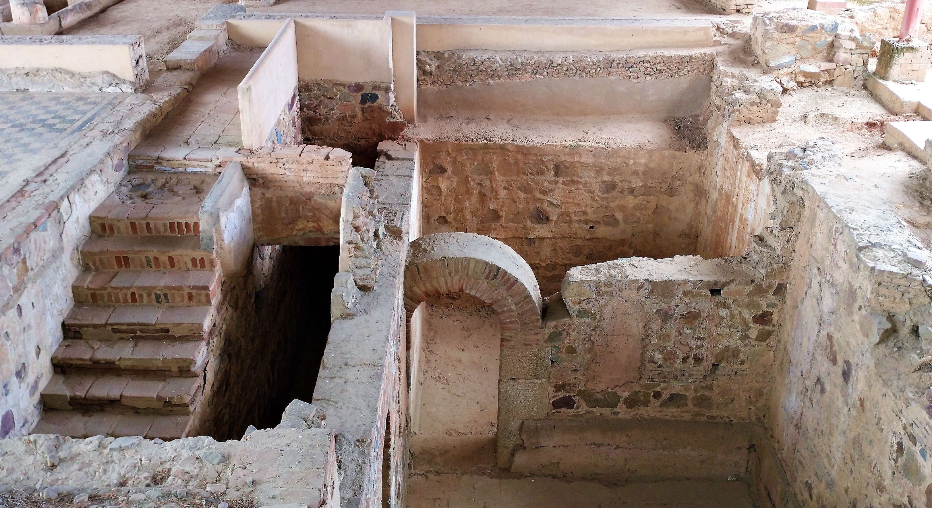 ESTANCIA SUBTERRÁNEA